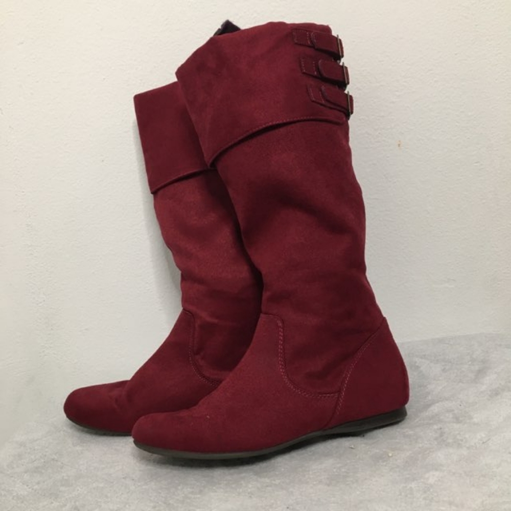 Route 66 Velvet Buckle Boots Size 8